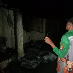 Sebuah vila di Gili Trawangan Terbakar