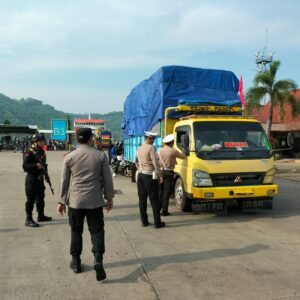 Jelang Lebaran, Keamanan Pelabuhan Lembar Diperketat