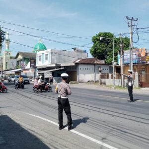 Amankan Lebaran Topat, Polisi Intensif Patroli di Lombok Barat