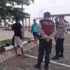 Patroli Intensif Polsek Sekotong Amankan Wisatawan Dermaga Tawun