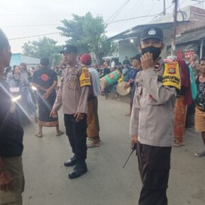 Sinergi Polisi dan Warga Amankan Nyongkolan di Desa Banyu Urip, Gerung