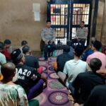 Satuan Tahti Polres Dompu Laksanakan Binrohtal kepada Tahanan