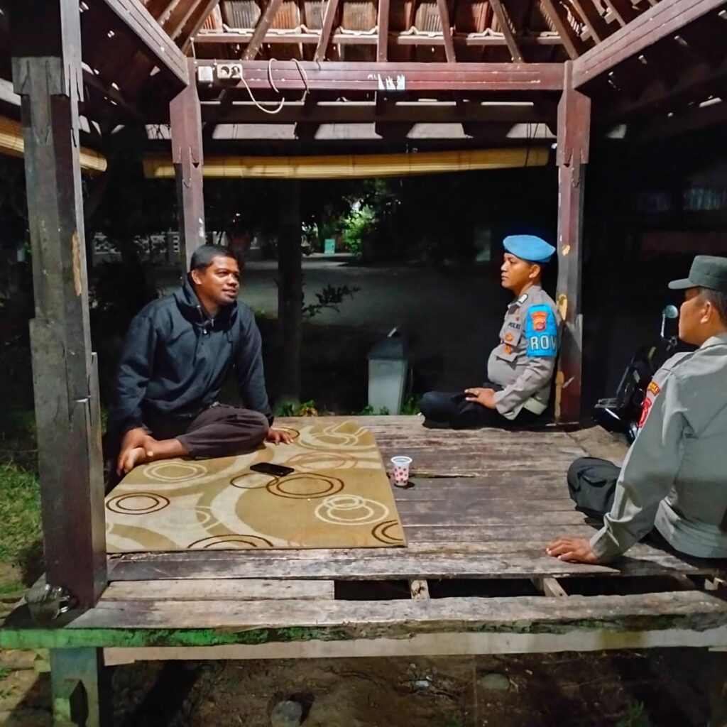Patroli Dialogis di BTN Griya Rumak Asri, Polsek Kediri Perkuat Sinergi dengan Warga